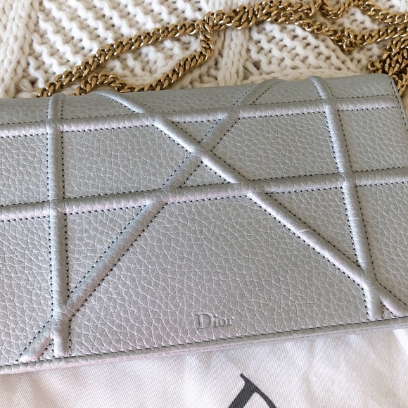 ⛔️SOLD⛔️Christian Dior Small Diorama Flag bag🌟 - Picture 3 of 7